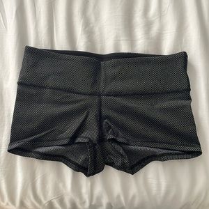 NWOT lululemon wunder shorts